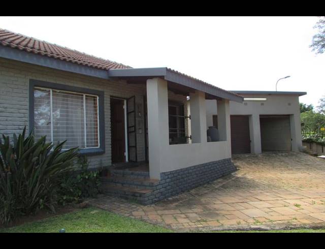 3 BEDROOM HOUSE FOR SALE IN KINGSVIEW